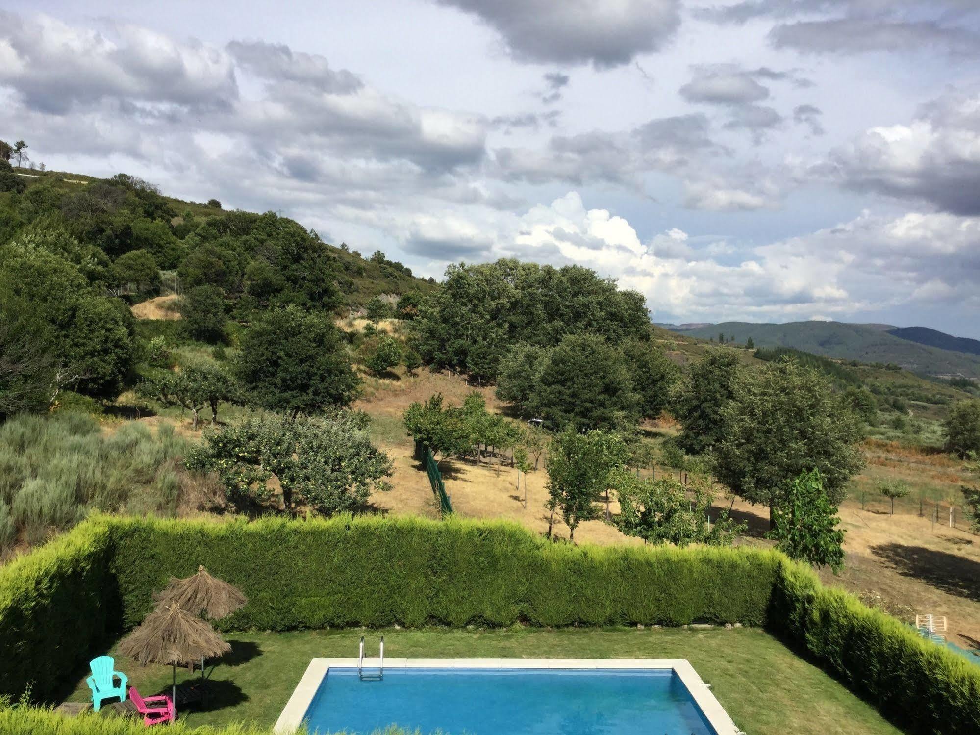 Alojamiento En Entorno Rural Los Trobos Villar de Otero Экстерьер фото