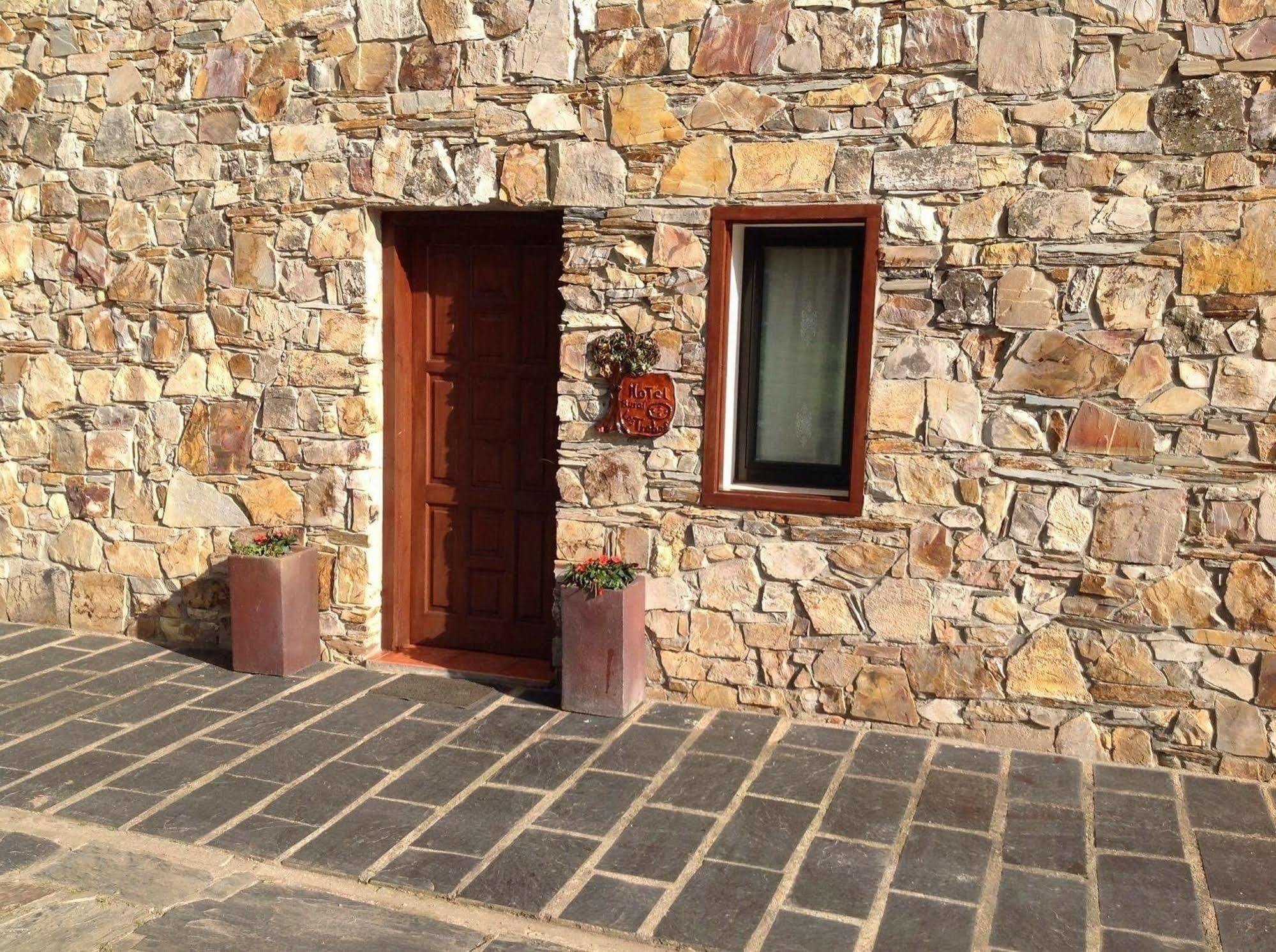 Alojamiento En Entorno Rural Los Trobos Villar de Otero Экстерьер фото