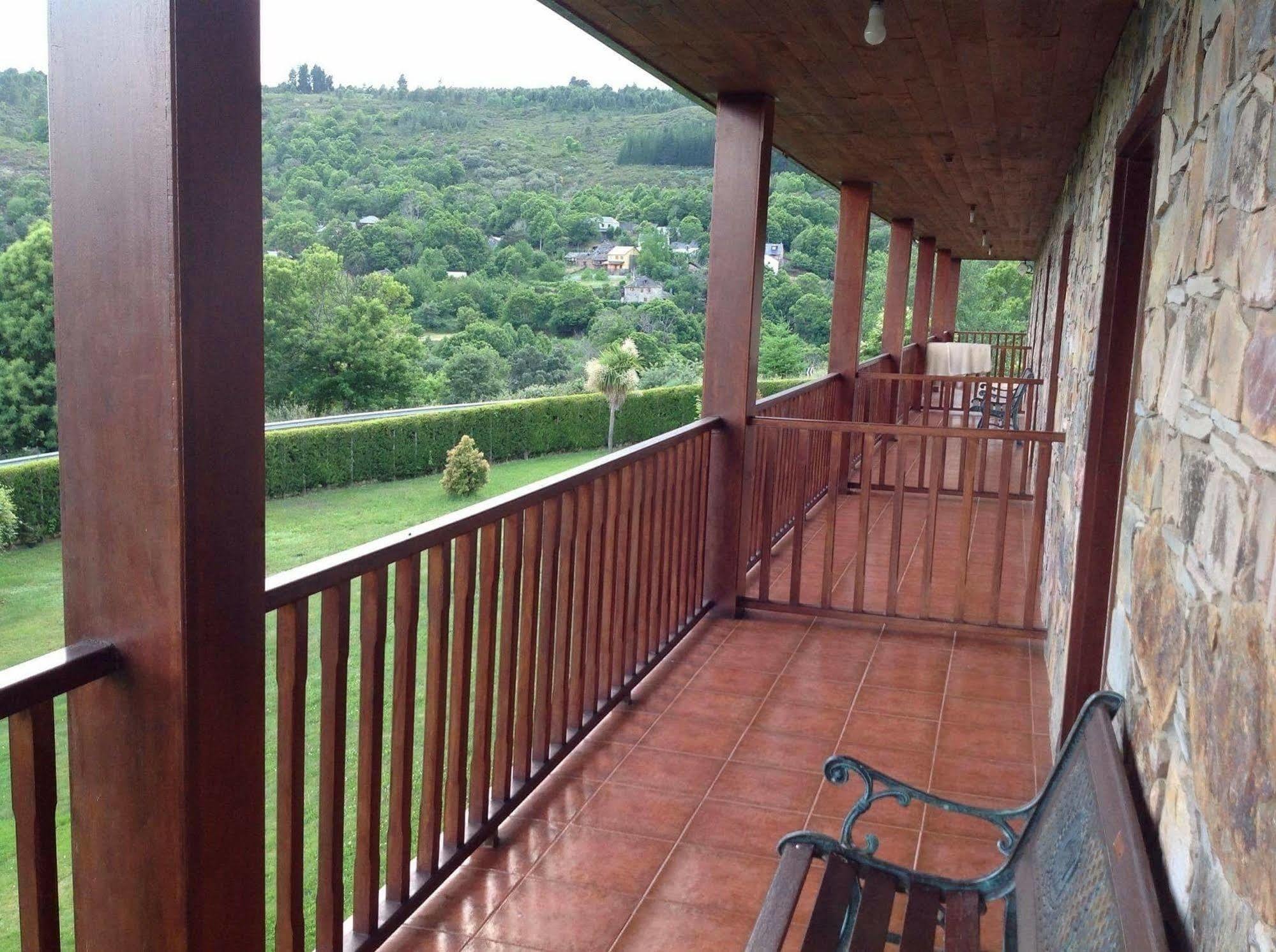 Alojamiento En Entorno Rural Los Trobos Villar de Otero Экстерьер фото